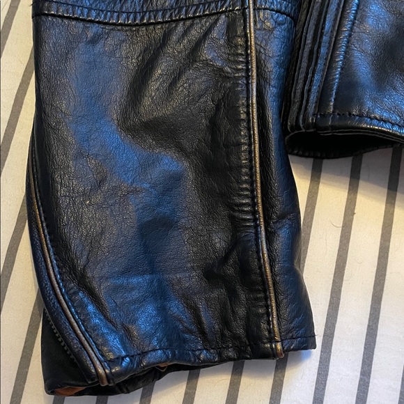 S.  Harley-Davidson Women's Black Leather Jacket with Silver Accents   LIKE NEW - Picture 6 of 13